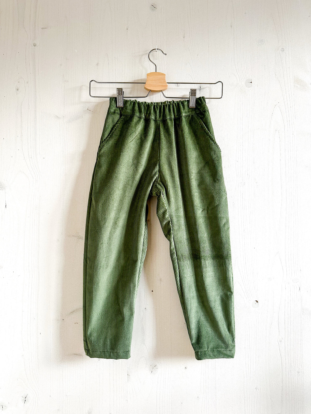 Cordhose Blau & Grüntöne
