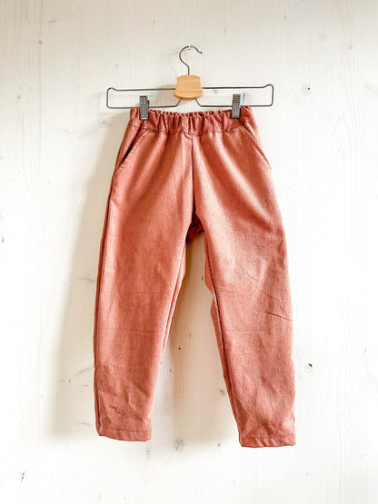 Cordhose Beerentöne