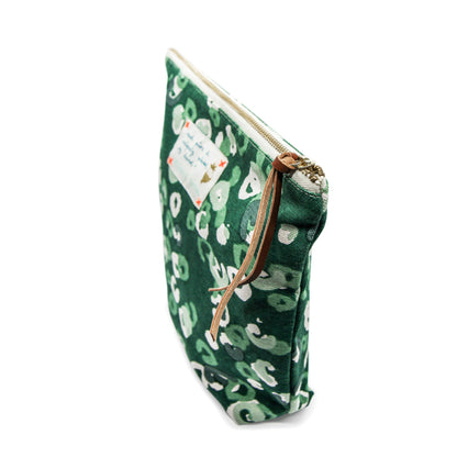 Pouch Leo