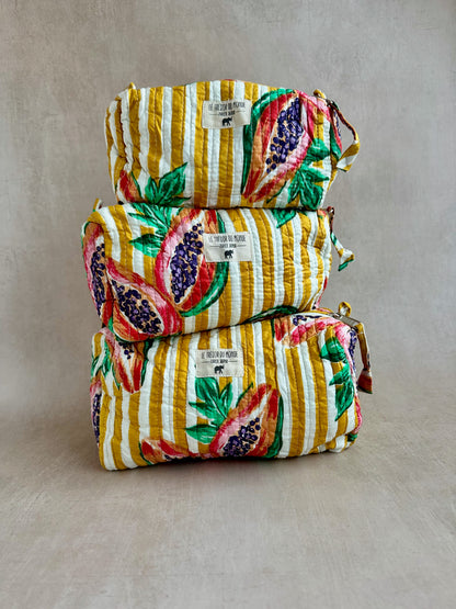 Yellow papaya Necessaire
