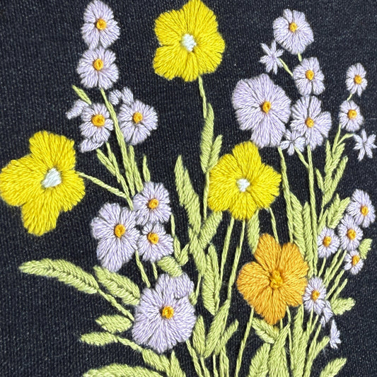 Stickset mit Stickrahmen "Glocken- & Ringelblume"