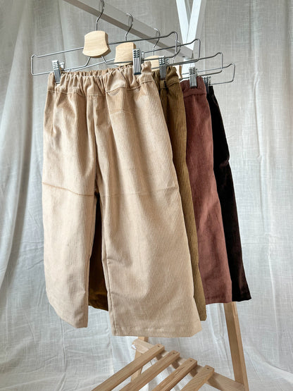 Culotte en velours côtelé tons naturels