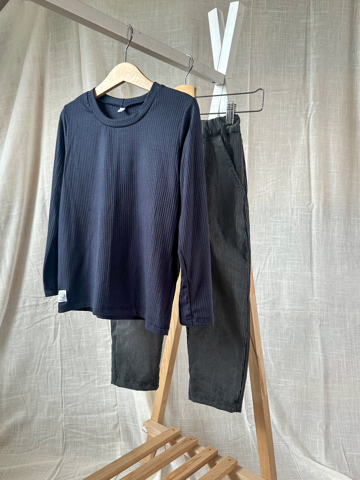 Long-sleeve modal shirt