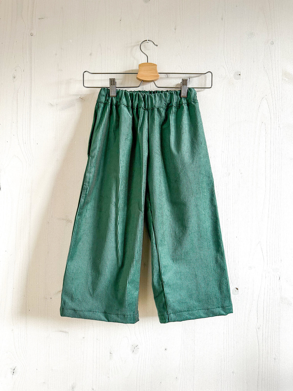 Culotte en velours côtelé tons bleus et verts
