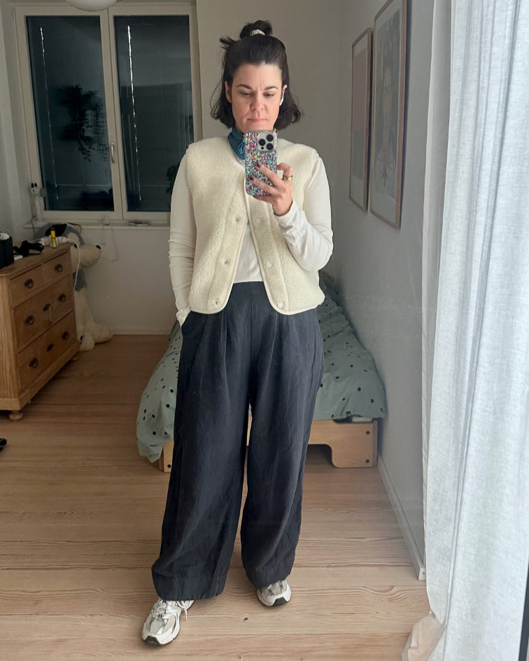 wollweste-alwero-tyb-offwhite-eli-ju